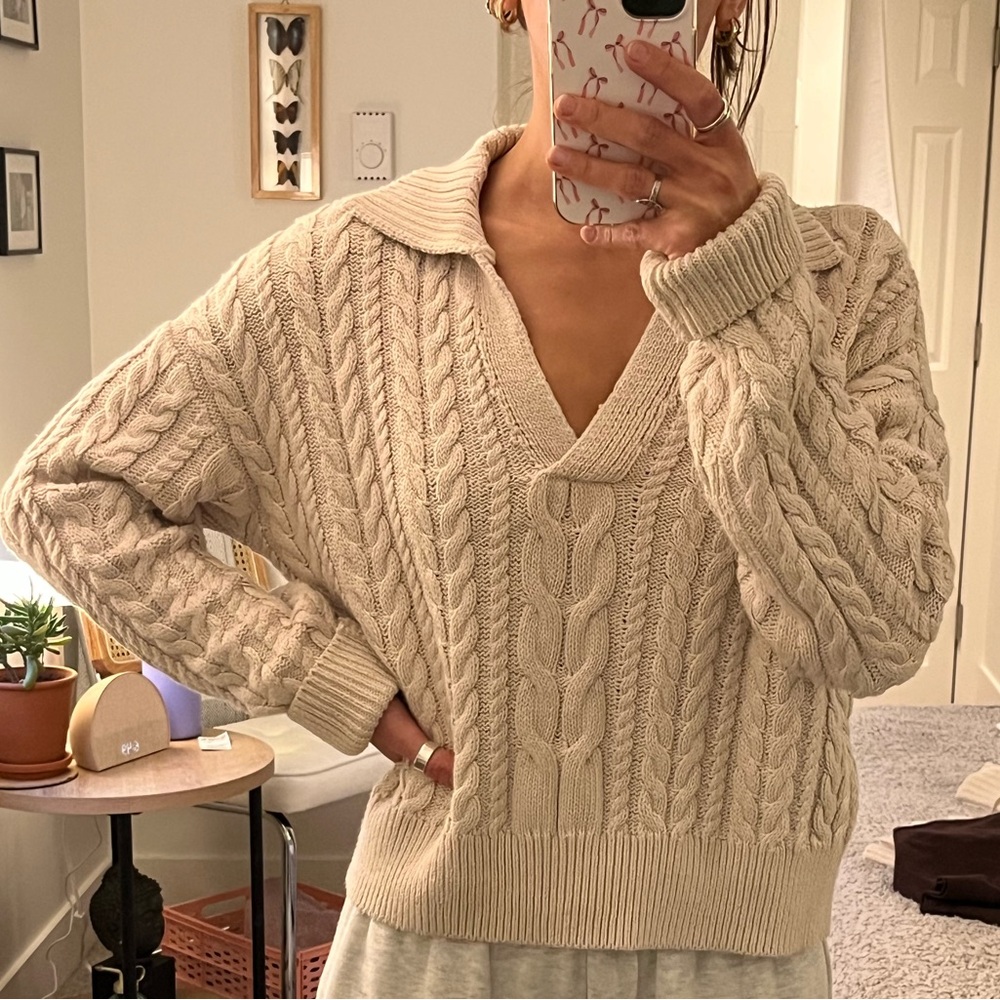 Women's Cable Knit Sweater - Cream
